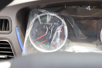 �ൺ��� ��V2.0 430���� 6X4 LNG�Զ���ǣ����(Һ��)ͼƬ
