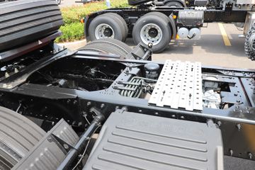 �ൺ��� ��V2.0 430���� 6X4 LNG�Զ���ǣ����(Һ��)ͼƬ