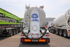 青岛解放 JH6重卡 460马力 6X4 牵引车(CA4250P26K15T1E6A80)