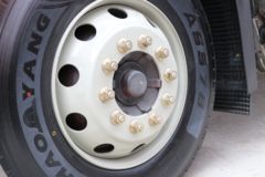 一汽解放 J6G 领航版 280马力 4X2 6.75米仓栅式载货车(国六)(CA5180CCYP62K1L4A2E6)