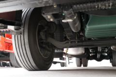 一汽解放 J6G 领航版 280马力 4X2 6.75米仓栅式载货车(国六)(CA5180CCYP62K1L4A2E6)