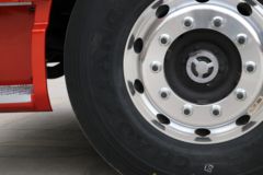 一汽解放 J6V重卡 精英版 560马力 6X4 AMT自动档牵引车(CA4250P66K25T1E6) 一汽解放 J6V重卡 精英版 560马力 6X4 AMT自动档牵引车(CA4250P66K25T1E6)