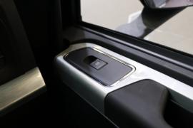 宇通重卡&nbsp;混凝土搅拌车驾驶室                                               图片