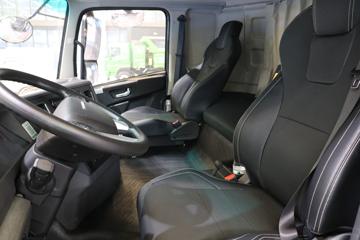 宇通重卡&nbsp;混凝土搅拌车驾驶室                                               图片