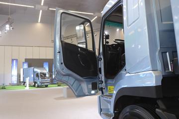 宇通重卡&nbsp;混凝土搅拌车驾驶室                                               图片