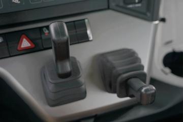  Actros ؿ 530 6X2R AMTԶǣ(BJ4266Y6BHL-A1)ͼƬ