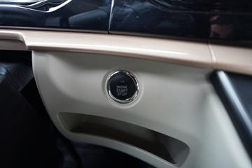 �������� ����H5V 290���� 4X2 6.8��AMT�Զ�����դʽ�ػ���(3.7�ٱ�)ͼƬ