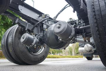 �������� ����H5V 290���� 4X2 6.8��AMT�Զ�����դʽ�ػ���(3.7�ٱ�)ͼƬ