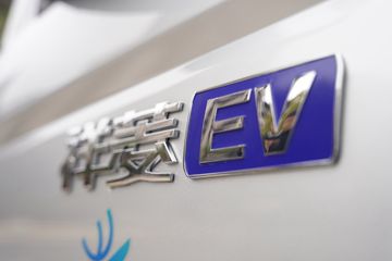 ���� ����V1 2.8T 2.8�׵��Ŵ��綯����΢��38.6kWhͼƬ