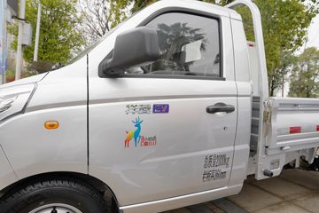 ���� ����V1 2.8T 2.8�׵��Ŵ��綯����΢��38.6kWhͼƬ