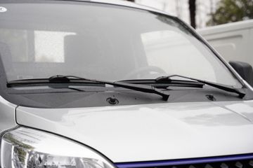 ���� ����V1 2.8T 2.8�׵��Ŵ��綯����΢��38.6kWhͼƬ