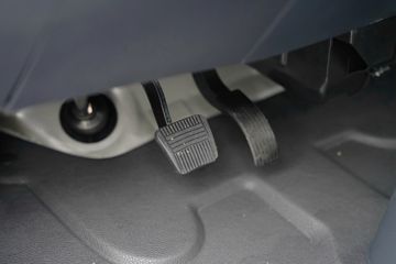 ���� ����V1 2.8T 2.8�׵��Ŵ��綯����΢��38.6kWhͼƬ