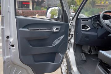 ���� ����V1 2.8T 2.8�׵��Ŵ��綯����΢��38.6kWhͼƬ