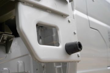 ���� ����V1 2.8T 2.8�׵��Ŵ��綯����΢��38.6kWhͼƬ