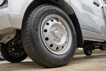 ���� ����V1 2.8T 2.8�׵��Ŵ��綯����΢��38.6kWhͼƬ