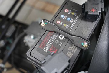 ���� ����V1 2.8T 2.8�׵��Ŵ��綯����΢��38.6kWhͼƬ