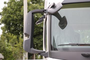 �����ؿ� ����M6000 ݼӢ�� 300���� 4X2 6.85��AMT�Զ�����դʽ�ػ���(��ʿ��)(����)(SX5189CCYVB481)ͼƬ