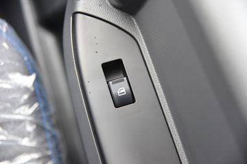 ���� ������D6-M ���Ƴ��ܰ� 136���� 4.2�׵��������Ῠ(����)ͼƬ