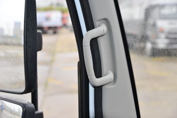 ���� ������D6-M ���Ƴ��ܰ� 136���� 4.2�׵��������Ῠ(����)ͼƬ