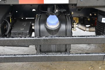 ���� ������D6-M ���Ƴ��ܰ� 136���� 4.2�׵��������Ῠ(����)ͼƬ