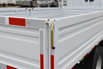 ���� ������D6-M ���Ƴ��ܰ� 136���� 4.2�׵��������Ῠ(����)ͼƬ