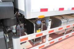 中国重汽 汕德卡SITRAK G5重卡 290马力 4X2 9.45米冷藏车(ZZ5186XLCN711GF1)