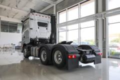 奔驰 Actros C重卡 智享版 470马力 6X4 AMT自动挡牵引车(国六)(BJ4266Y6DHL-01)