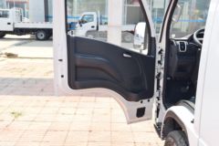 跃进 福星S80 1.6L 123马力 汽油 3.05米双排栏板小卡(国六)(SH1033PFGCNS1)