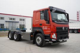 豪沃V7-X&nbsp;电动牵引车外观图片