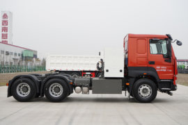 豪沃V7-X&nbsp;电动牵引车外观图片