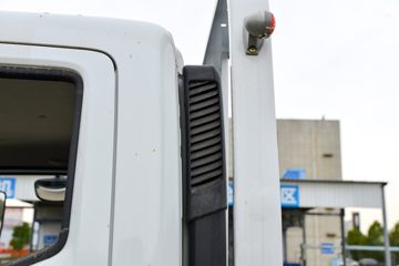 ���� ����F6 127���� 4.17�׵��������Ῠ(����)ͼƬ