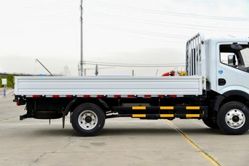 ���� ����F6 127���� 4.17�׵��������Ῠ(����)ͼƬ