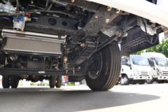 江西五十铃 翼放EC7 127马力 4.2米单排厢式轻卡(JXW5040XXYCDJB2)