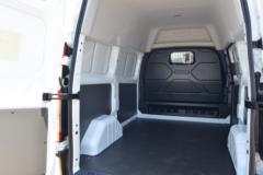 江铃汽车 新全顺 143马力  2.0T柴油 3座 短轴高顶封闭货车(国六)