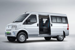 东风小康 EC36II 2.2T 4.5米纯电动轻客38.64kWh