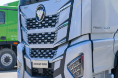 福田 欧曼EST 星辉版 580马力 6X4 AMT自动档牵引车 福田 欧曼EST 星辉版 580马力 6X4 AMT自动档牵引车