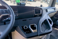 福田 欧曼EST 星辉版 580马力 6X4 AMT自动档牵引车 福田 欧曼EST 星辉版 580马力 6X4 AMT自动档牵引车