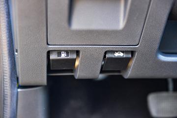 ������ʮ�� ���� 2.5T���� 150���� ���� �Զ� ˫��Ƥ��(����)ͼƬ