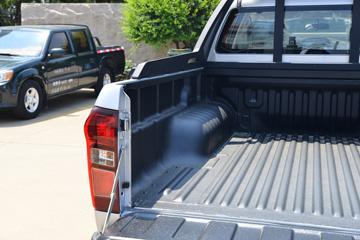 ������ʮ�� ���� 2.5T���� 150���� ���� �Զ� ˫��Ƥ��(����)ͼƬ