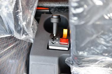 ���� ����R5 120���� 4X2 3.2����ж��(����)(EQ3040S2EDF)ͼƬ