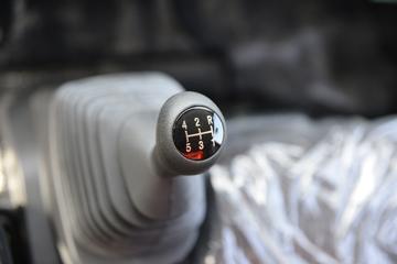 ���� ����R5 120���� 4X2 3.2����ж��(����)(EQ3040S2EDF)ͼƬ