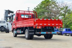 欧铃汽车 S3系列 130马力 3.88米排半栏板轻卡(国六)(ZB1040JDD6L)