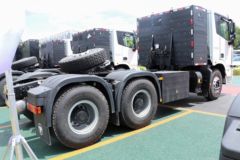 福田 智蓝重卡 6X4 纯电动牵引车(BJ4259EVDHF-03)423kWh