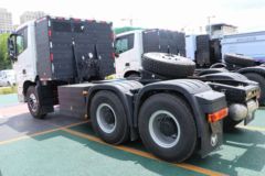 福田 智蓝重卡 6X4 纯电动牵引车(BJ4259EVDHF-03)423kWh