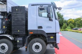 智蓝&nbsp;电动自卸车外观图片