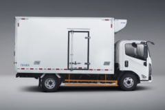 江铃 乐行E路达 超级冷藏版 4.5T 4.11米单排纯电动冷藏车(JX5044XLCTGD2BEV)100.46kWh