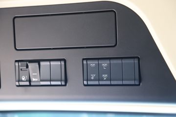 �����ؿ� ����M6000 ݼӢ�� 300���� 4X2 6.85��AMT�Զ�����դʽ�ػ���(����)(SX5189CCYVB481)ͼƬ