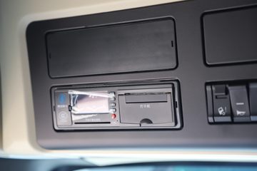 �����ؿ� ����M6000 ݼӢ�� 300���� 4X2 6.85��AMT�Զ�����դʽ�ػ���(����)(SX5189CCYVB481)ͼƬ