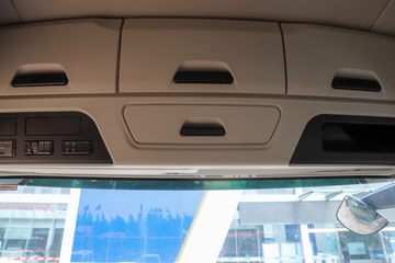 �����ؿ� ����M6000 ݼӢ�� 300���� 4X2 6.85��AMT�Զ�����դʽ�ػ���(����)(SX5189CCYVB481)ͼƬ