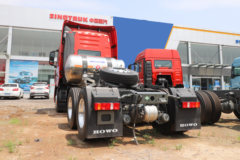 中国重汽 HOWO TH7重卡 530马力 6X4 AMT自动档LNG牵引车(国六)(ZZ4257V384HF1LB)